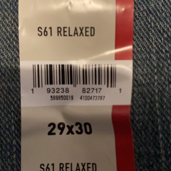 size 29x30 signature Levi blue jeans, Brand New - Picture 10 of 10